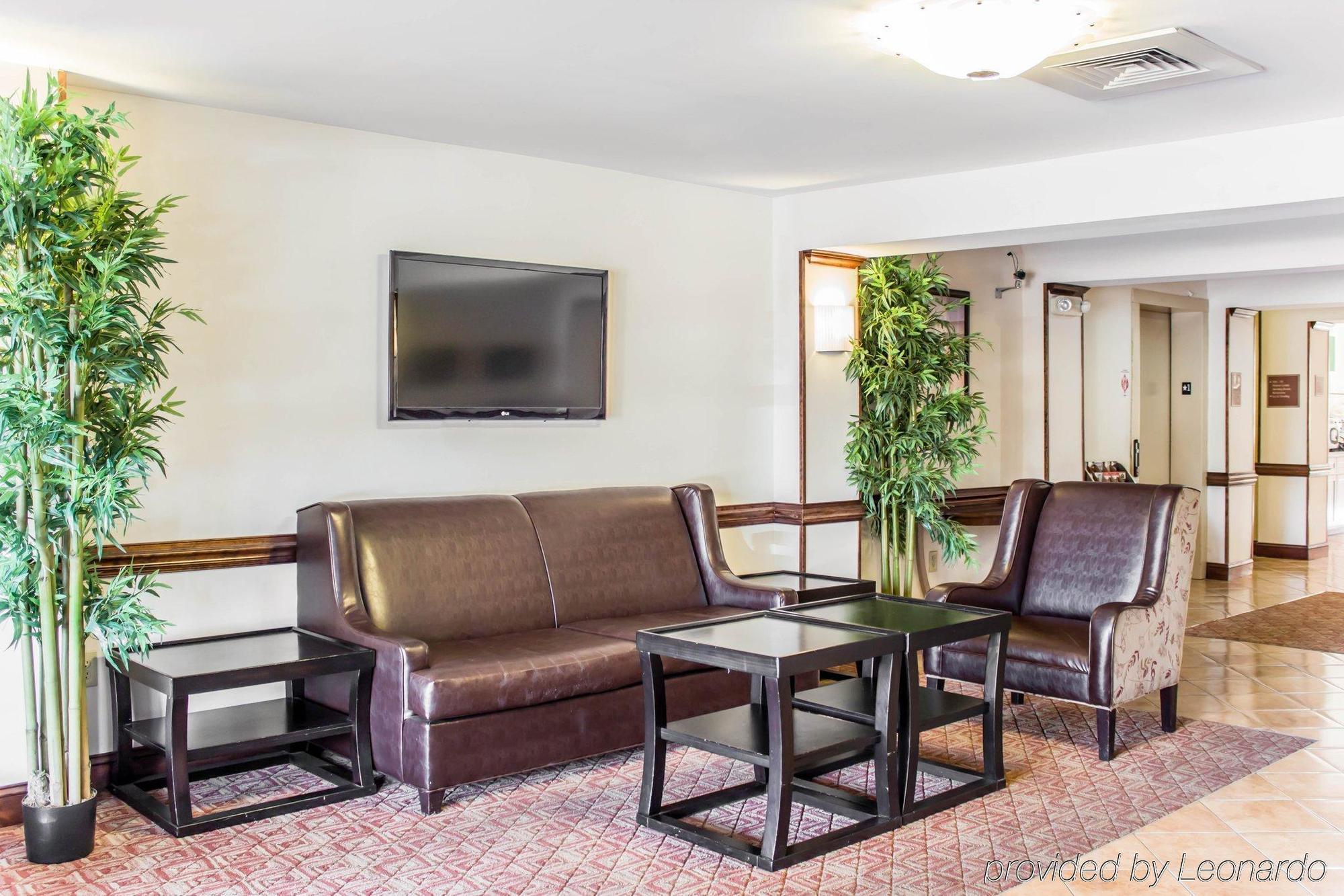 Quality Inn Raleigh Downtown Exterior photo