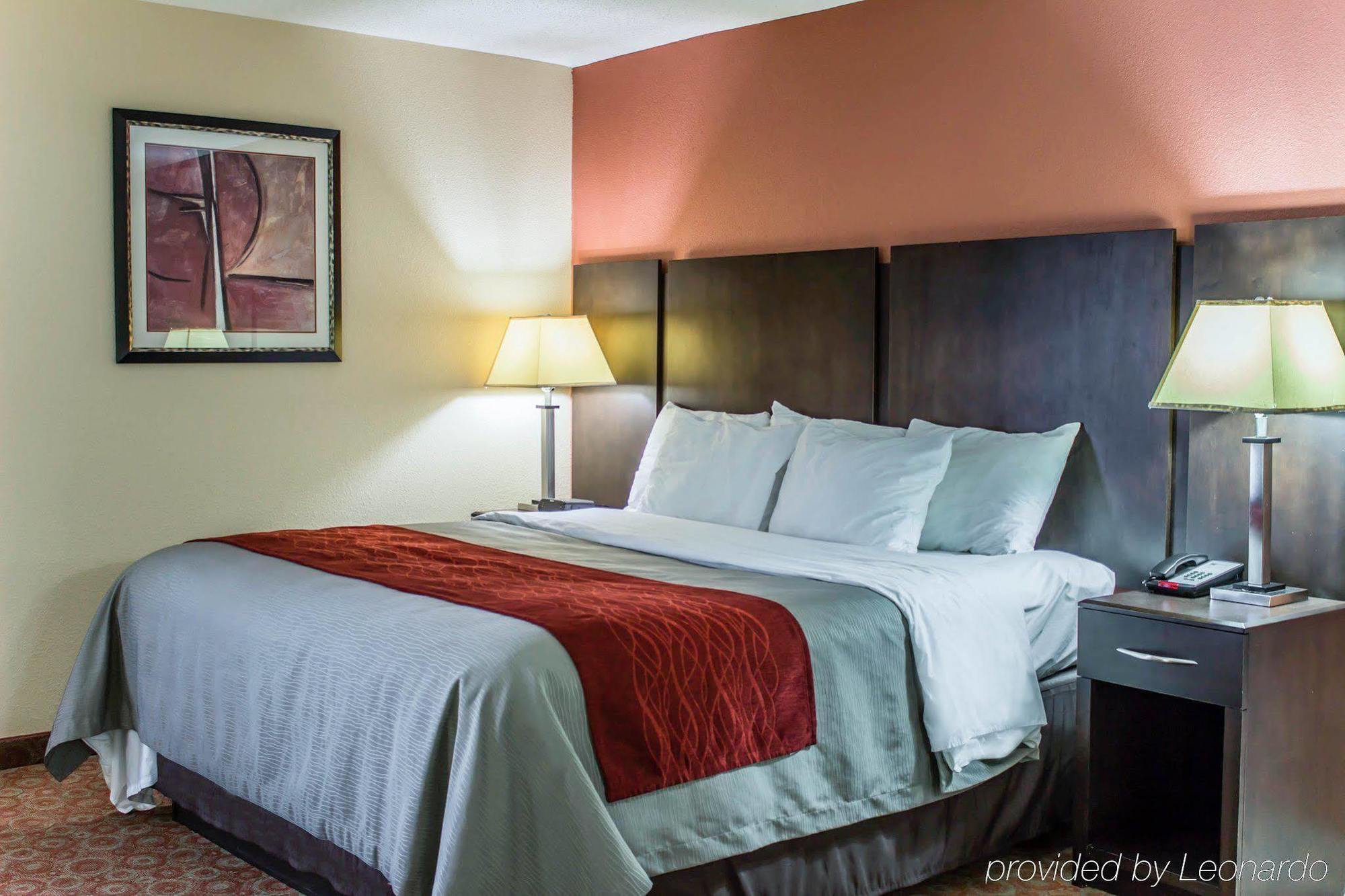 Quality Inn Raleigh Downtown Exterior photo