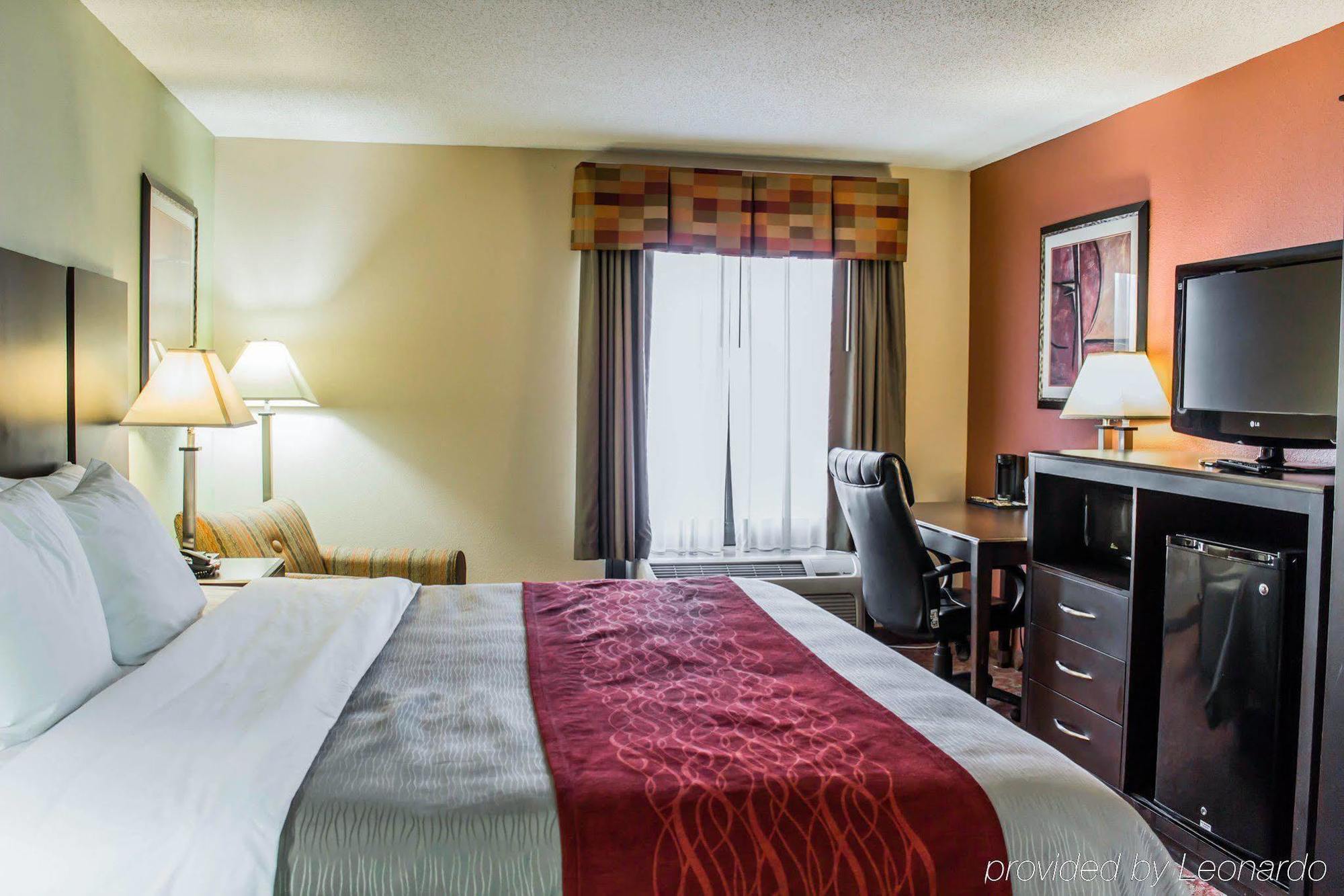Quality Inn Raleigh Downtown Exterior photo